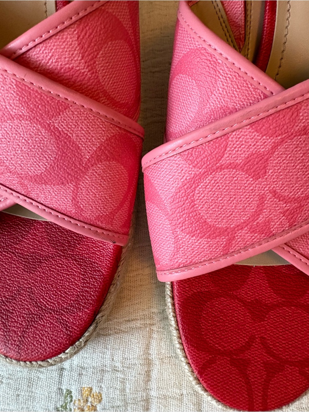 Coach Y2K 2000’s Pink Crisscross Espadrille Slide Sandals - Picture 8 of 11